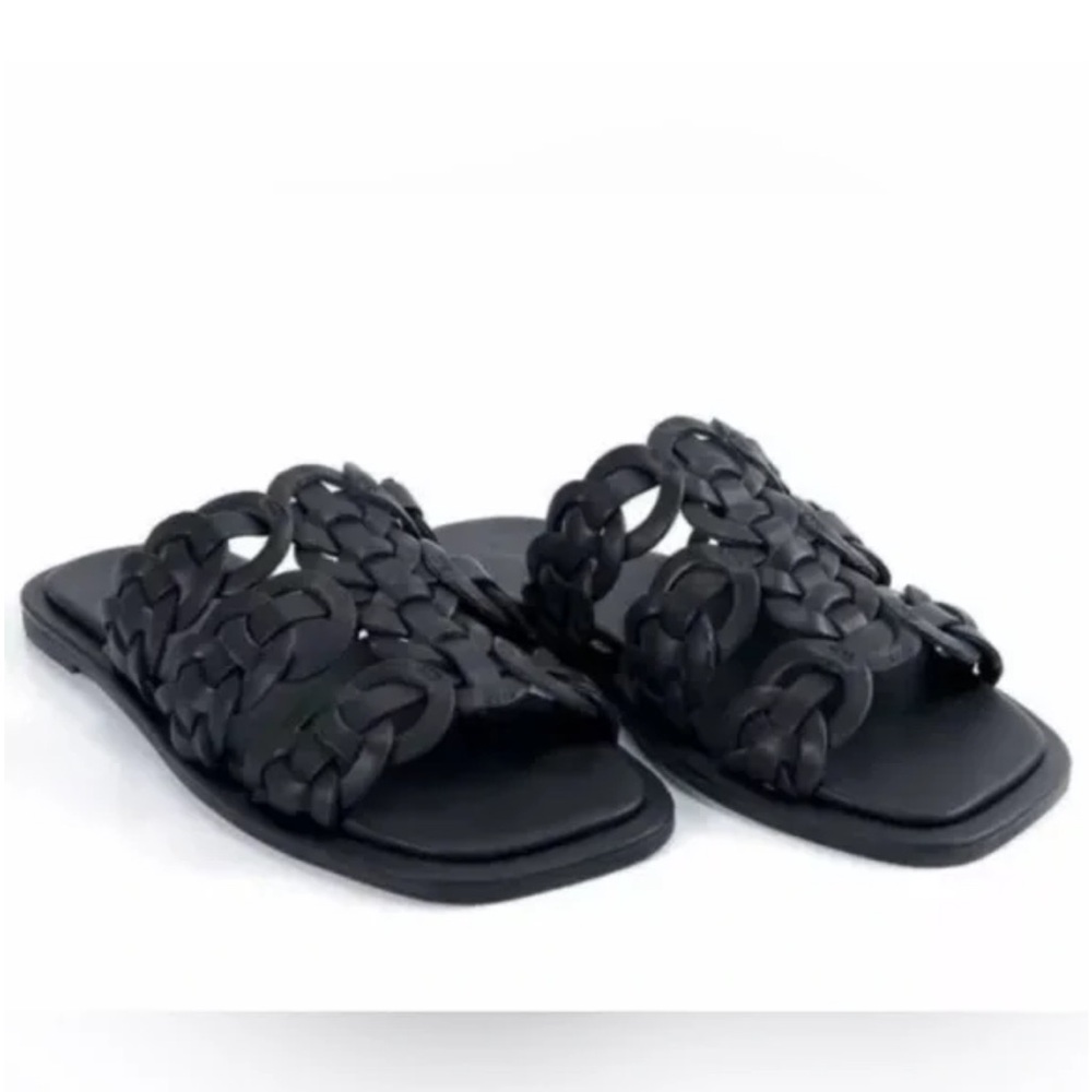Farm Rio Black Circles Flat Vegan Sandals sz 7 Brand New